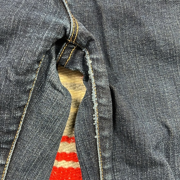 J Brand | Straight Cut Jeans | Size 28 - Picture 3 of 7